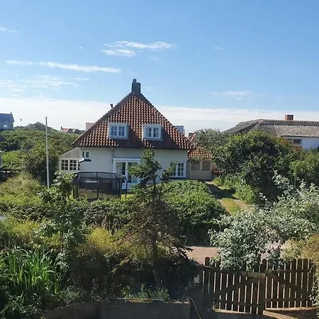 With 2 Bedrooms Vakantiehuis